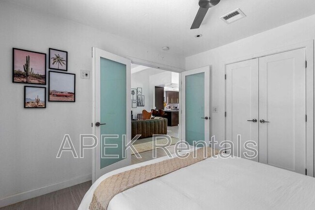 Building Photo - 2355 W Nicola Rd