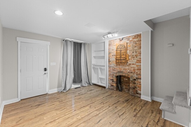 Building Photo - 1369 City Park Ave