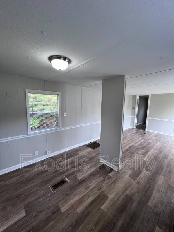 Building Photo - 39 Quiet Country Ln