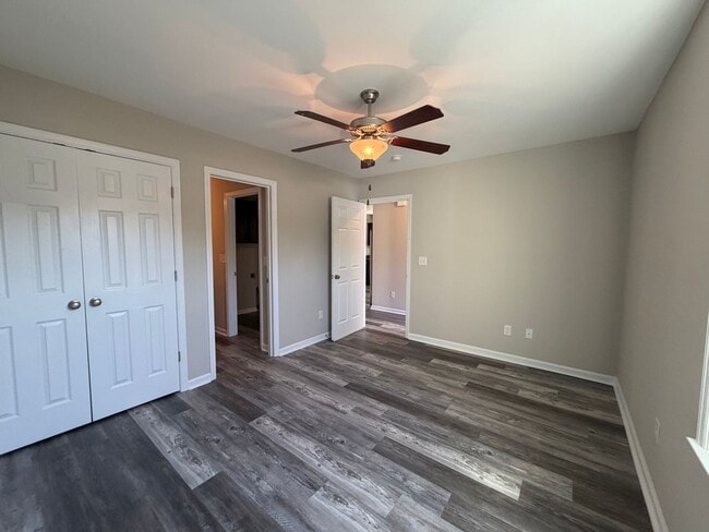 Building Photo - 2 BR 2 BA Townhome in Holly Ridge