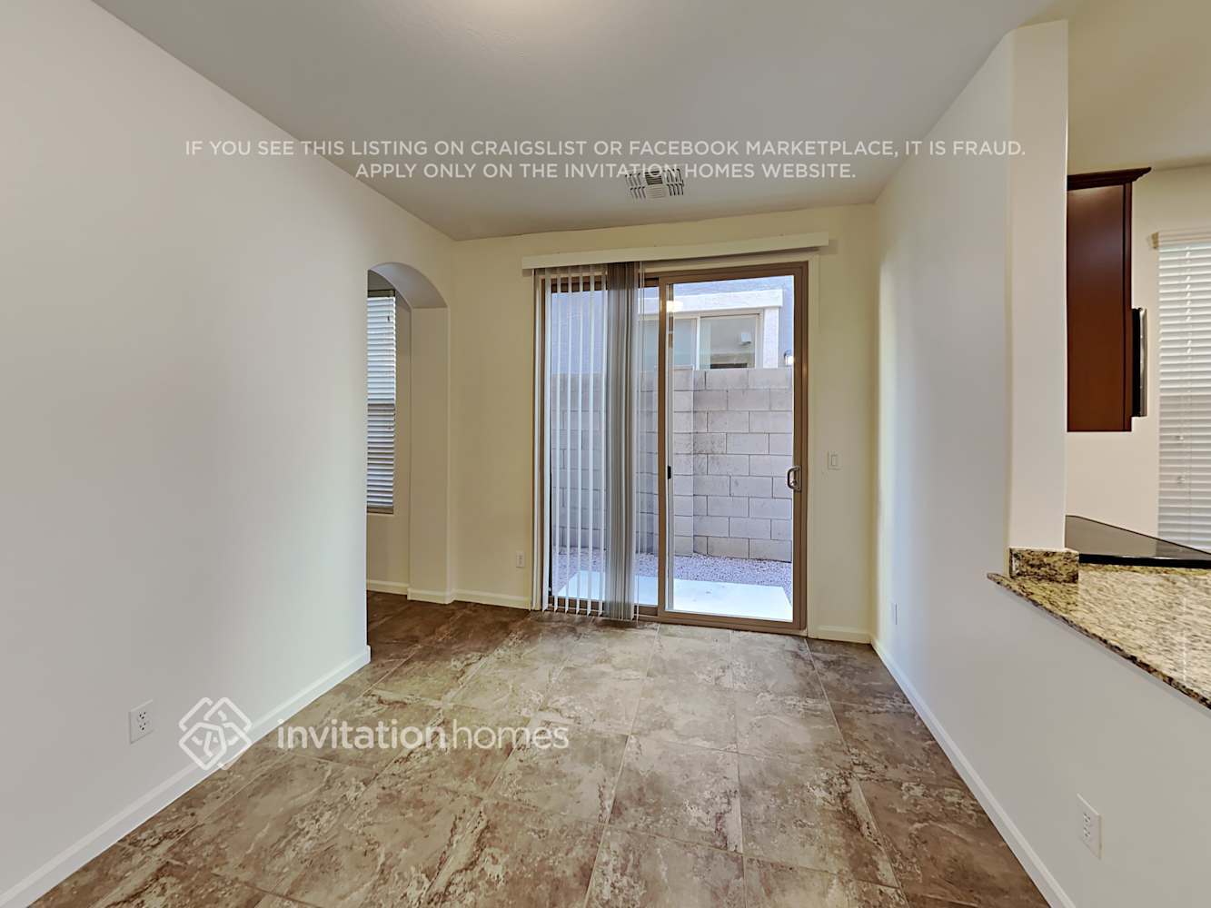 Building Photo - 1389 S Moccasin Trail