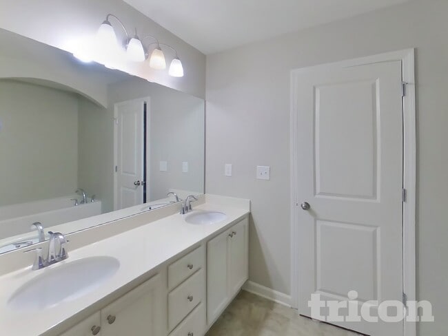 Building Photo - 174 Southwind Cir