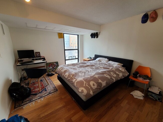 Building Photo - Kenmore Square - Balcony - Pool - Doorman - Garage Parking