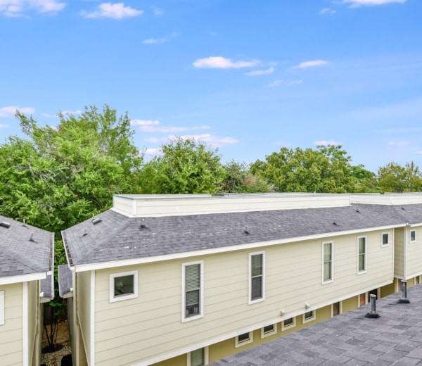 Building Photo - 1115 Kinney Ave