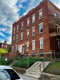Building Photo - 143 Putnam St