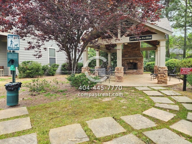 Building Photo - 145 Sunset Ln