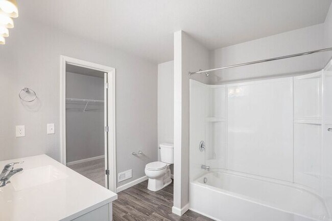 Building Photo - 4397 Soya Ave