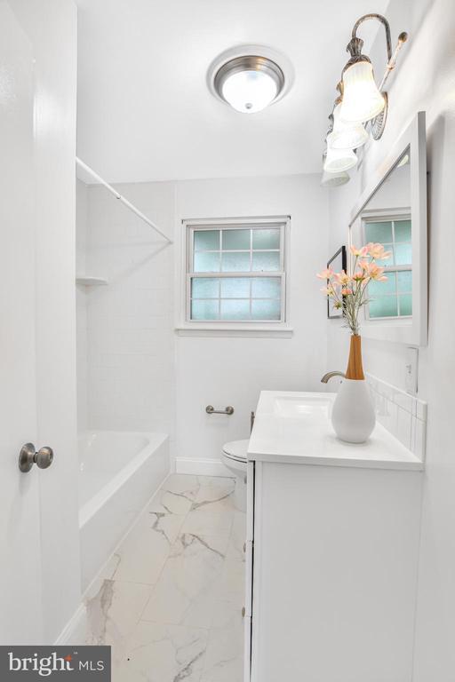 Building Photo - 430 Richey Ave