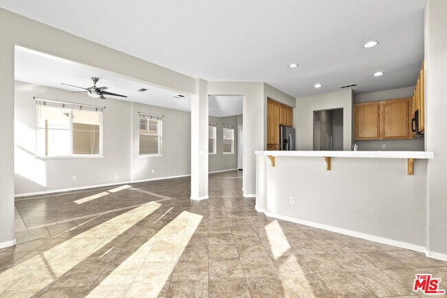 Building Photo - 30319 Cedar Oak Ln