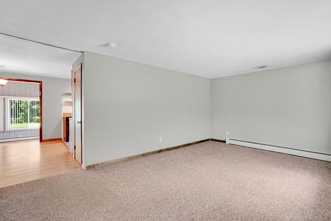 Building Photo - 293 Brainard Rd