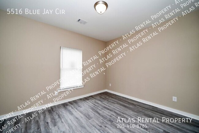 Building Photo - 5516 Blue Jay Cir