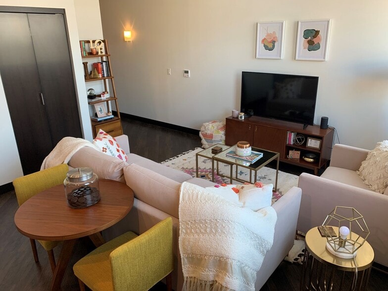 Interior Photo - Mayer MKE