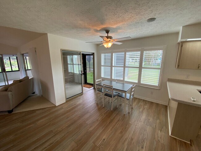 Building Photo - Welcome home to this bright, beautifully maintained 2-bedroom, 2-bath Stonecrest home, offered mo...