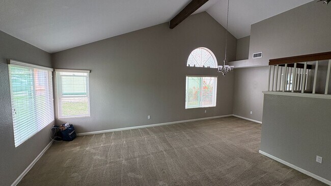 Building Photo - Spacious 4-Bedroom Home Near Centennial High School in Corona