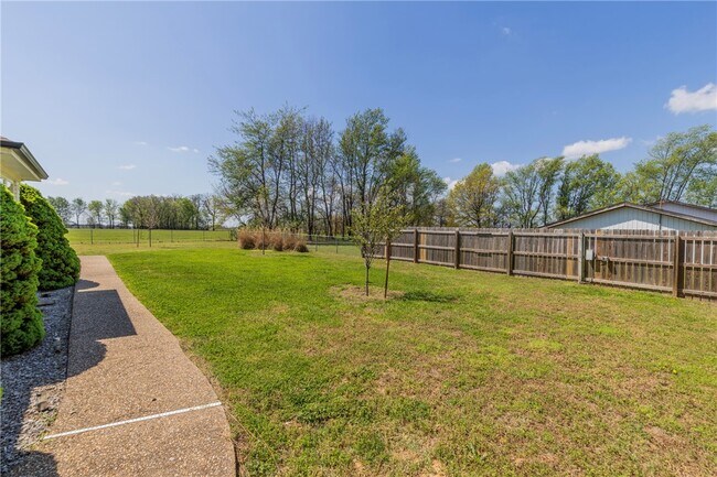 Building Photo - 1261 Mount Hebron Rd