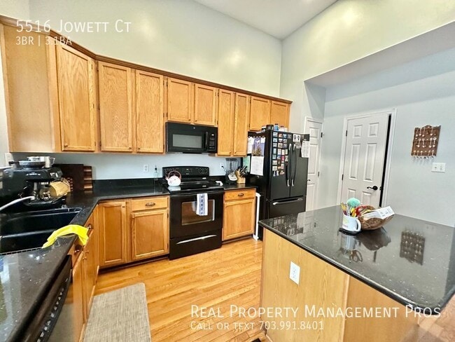Building Photo - 5516 Jowett Ct
