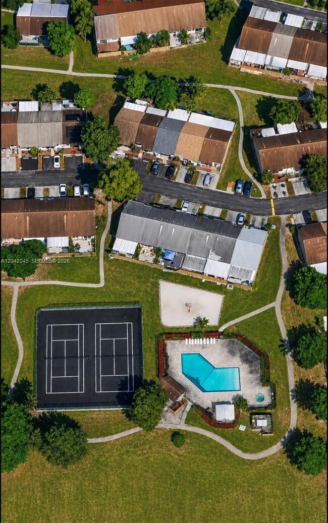 Building Photo - 6780 NW 186 Ter