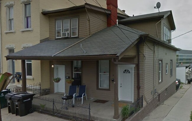 Building Photo - 2831-2833 Glendora Avenue