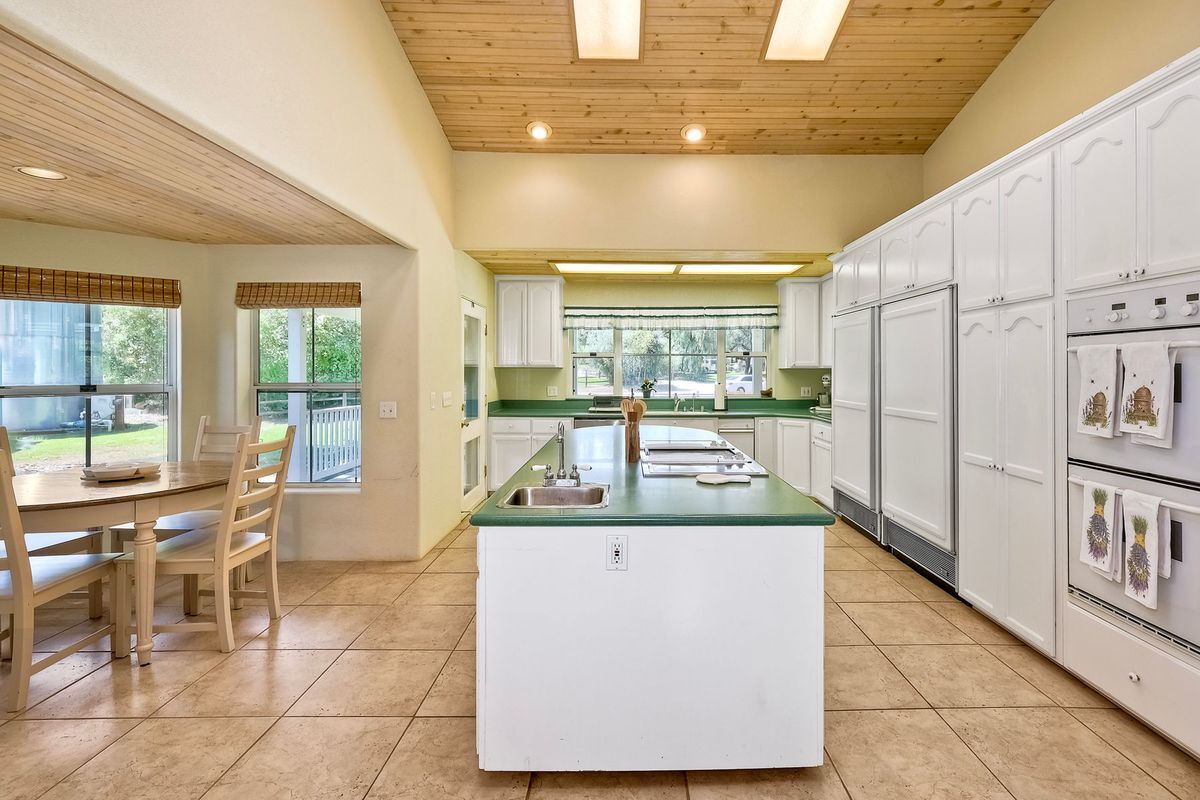 Building Photo - 22242 Little Klondike Rd