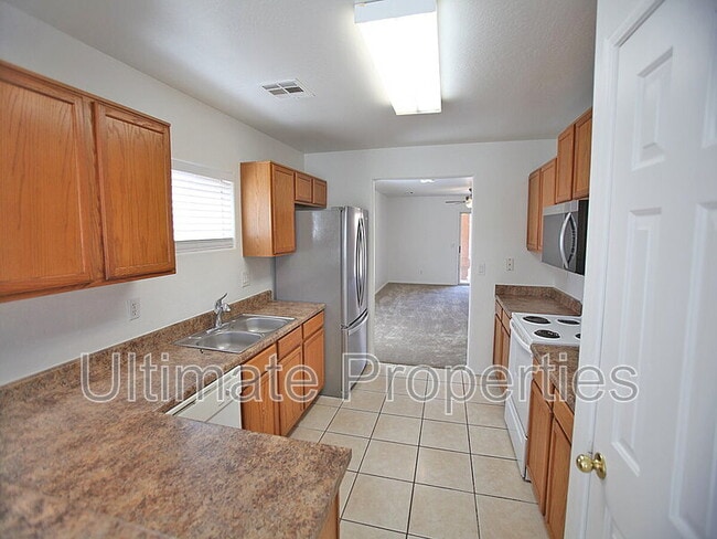 Building Photo - 25261 W Cranston Ln