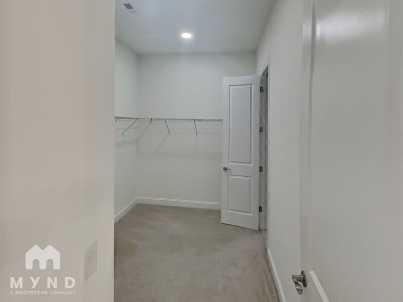 Building Photo - 4547 Stellata Loop