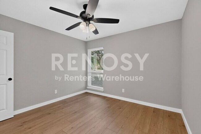 Building Photo - Renovated in Allen Ready to Be Your Home