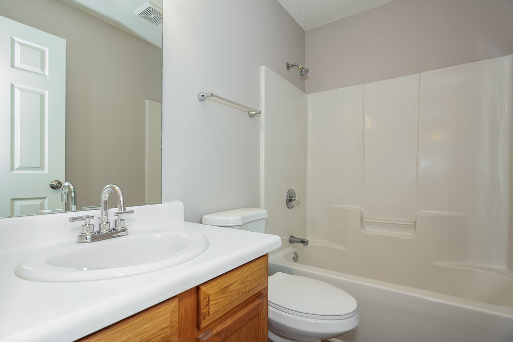 Building Photo - 818 Highlander Ct