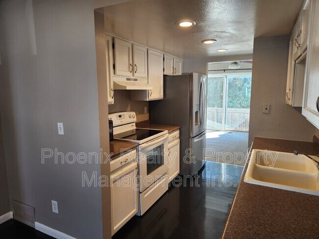 Building Photo - 8986 Carr St