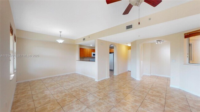 Building Photo - 8999 NW 107 Ct