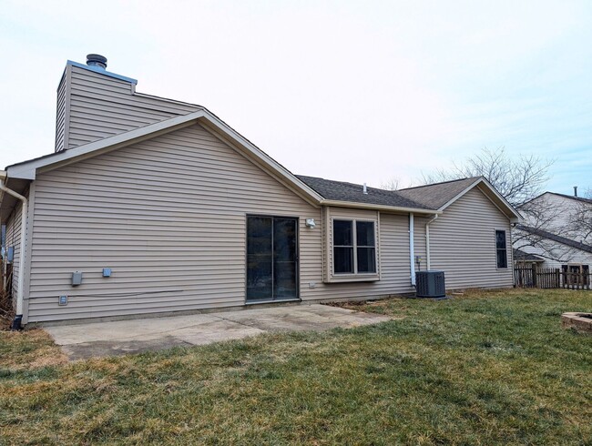 Building Photo - AVAILABLE NOW - Great Location in Fairborn...