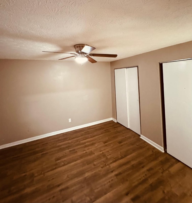 Building Photo - 2602 Chesterfield Ct