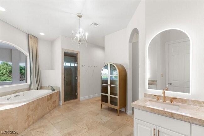 Building Photo - 2272 Coral Ridge Ave