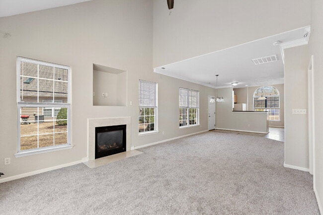 Building Photo - North Suffolk Rental