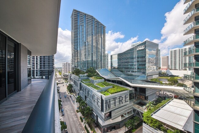 Building Photo - 801 S Miami Ave