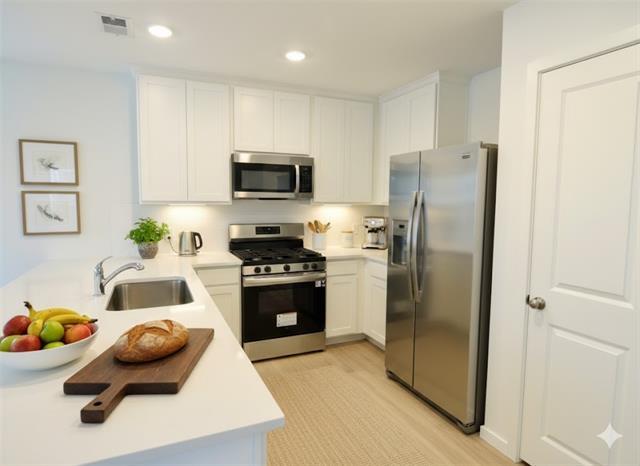 Building Photo - 1800 Ventasso Blvd