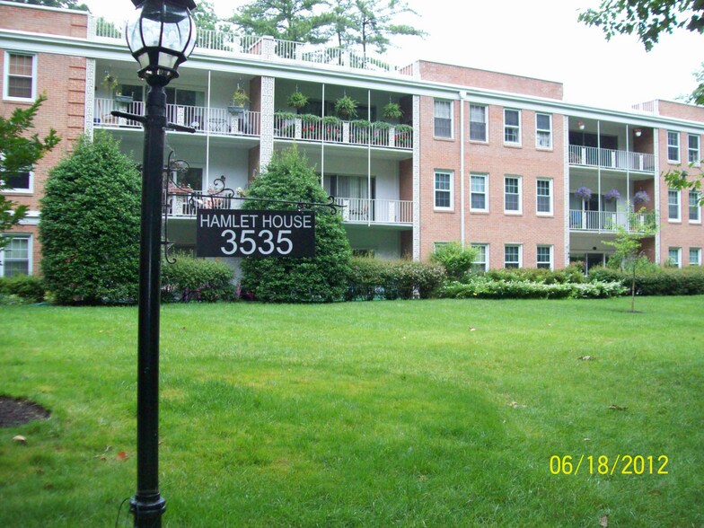 front entrance of building - 3535 Chevy Chase Lake Dr