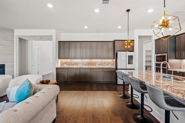 Building Photo - 921 Trevi Fontana Dr.