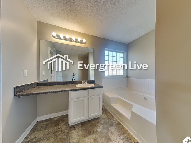 Building Photo - 5279 High Tide Ct