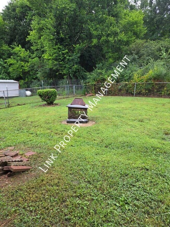 Building Photo - 5407 Winniespan Rd