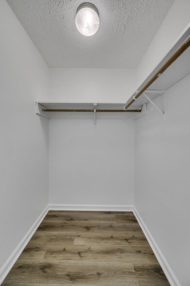 Building Photo - 200 Deerpoint Ct