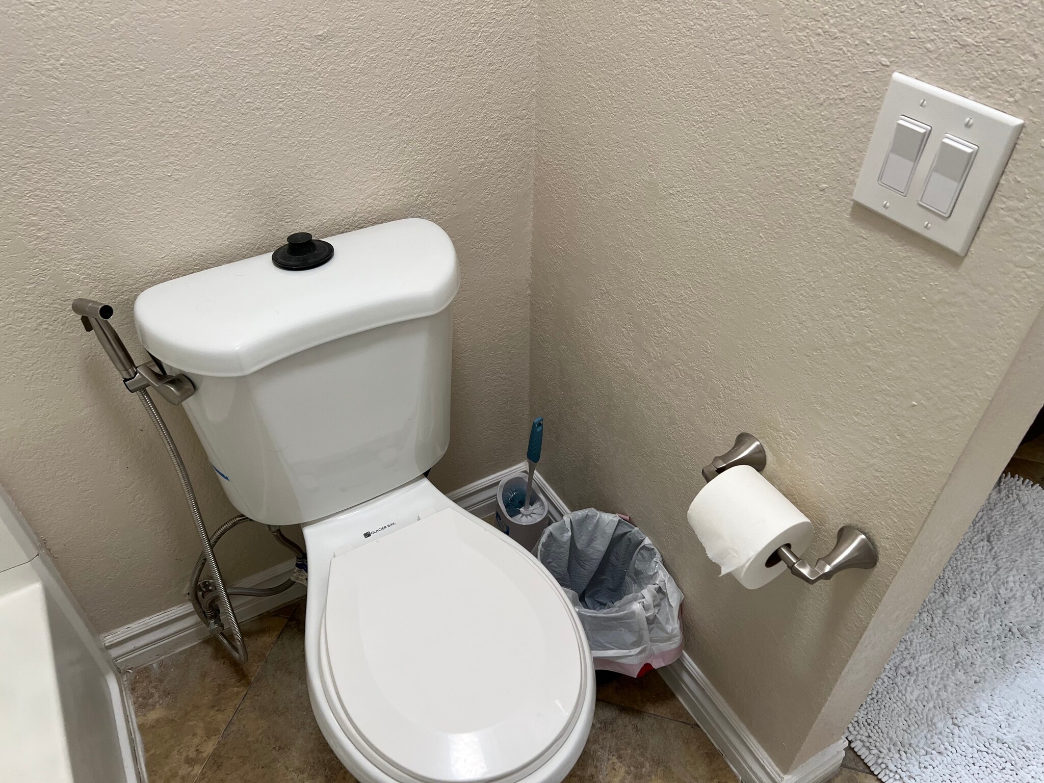 Building Photo - 8889 Caminito Plz