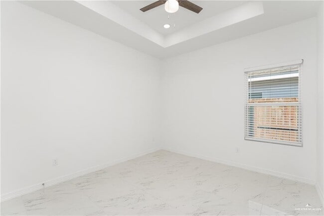 Building Photo - 11 Notre Dame Ave