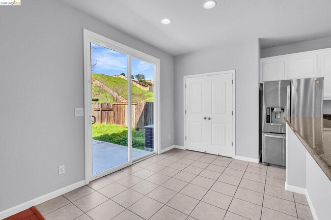 Building Photo - 3582 Mallard Way