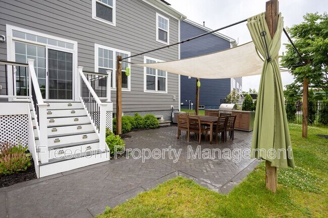 Building Photo - 2425 Morgans Point Dr