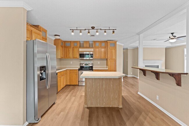 Building Photo - 11784 FM Rd 16