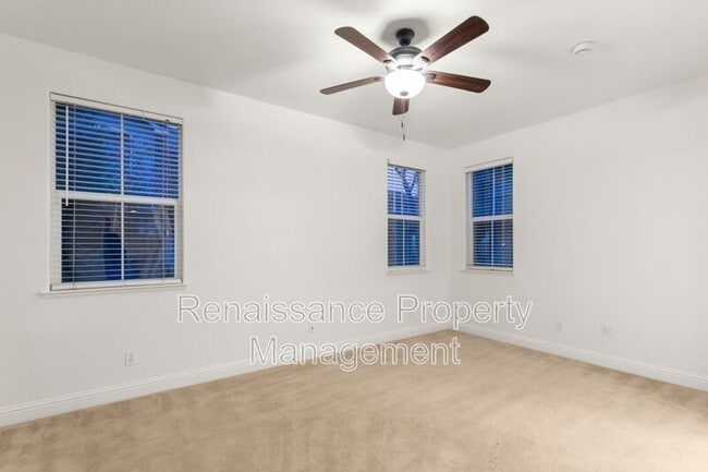 Building Photo - 363 W Viento St