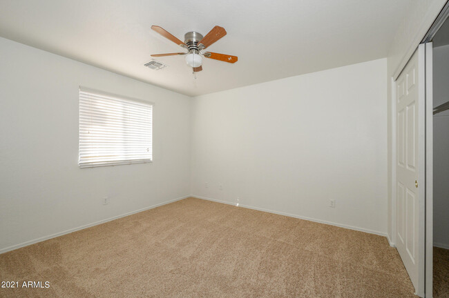 Building Photo - 961 S 223rd Dr