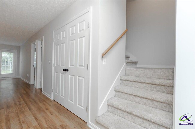 Building Photo - 110 Wingate Cir