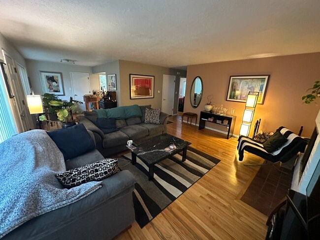 Living room - 3839 SW Marigold St