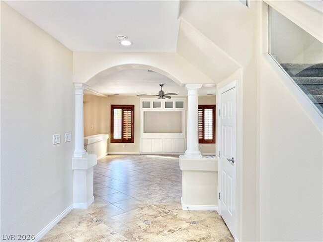 Building Photo - 6125 W Cambiata Ct